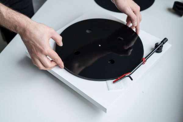 TONE turntable white unpacking